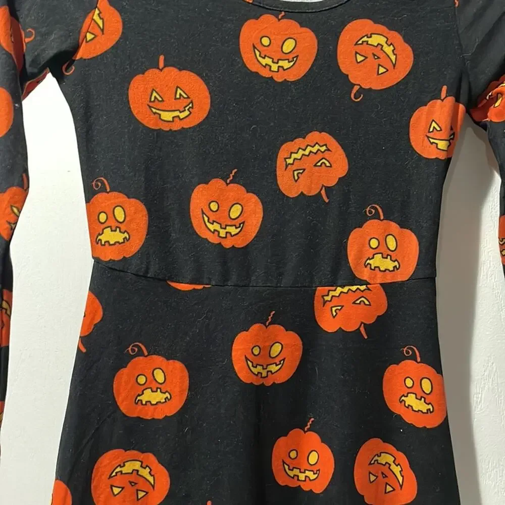 No comment 7/8 black Halloween pumpkin dress worn once euc washable soft stretch
